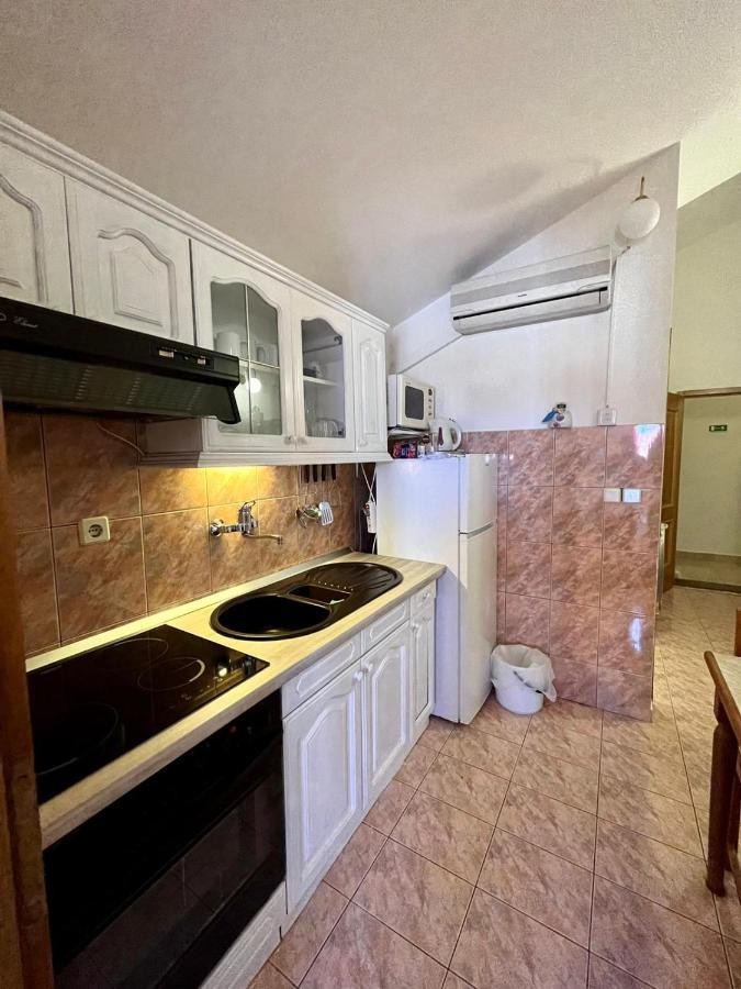 Apartman Gorana With Swimming Pool イェルサ エクステリア 写真